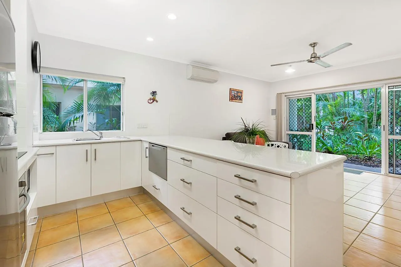 Aparthotel Outrigger Apartments Port Douglas